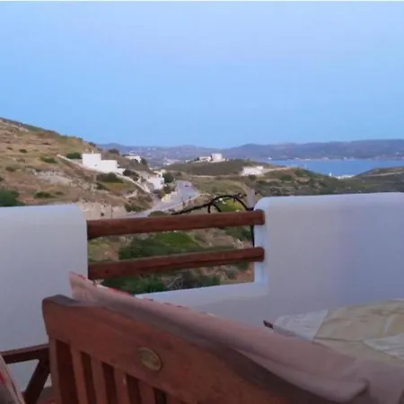Sweet Milos Apartment Triovasalos
